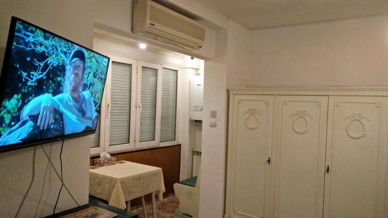 Rompromo Plus Accommodation بوخارست المظهر الخارجي الصورة