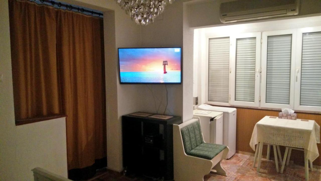 Rompromo Plus Accommodation بوخارست المظهر الخارجي الصورة